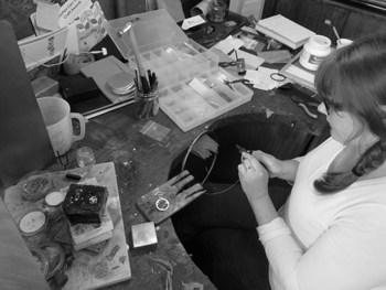 Karen Elizabeth Donovan making at her bench.